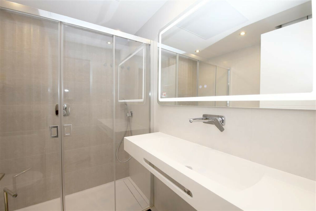 Ground Floor Apartment Estepona Málaga - image 8