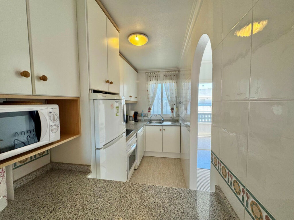 Middle Floor Apartment Almoradi Alicante - image 8