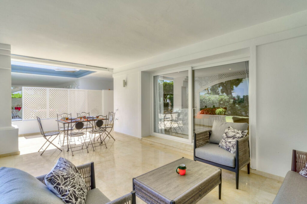 Ground Floor Apartment Estepona Málaga - image 8