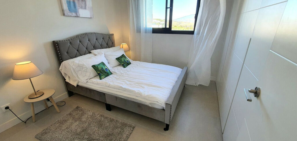 Middle Floor Apartment Calanova Golf Málaga - image 8