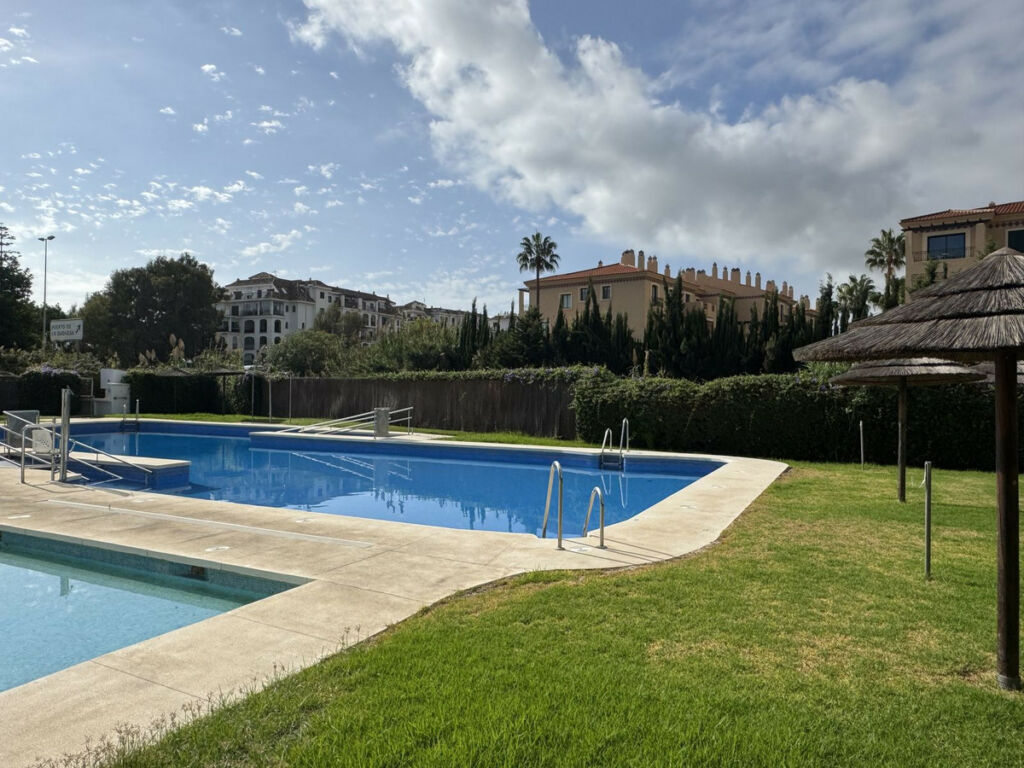 Ground Floor Apartment San Luis de Sabinillas Málaga - image 8
