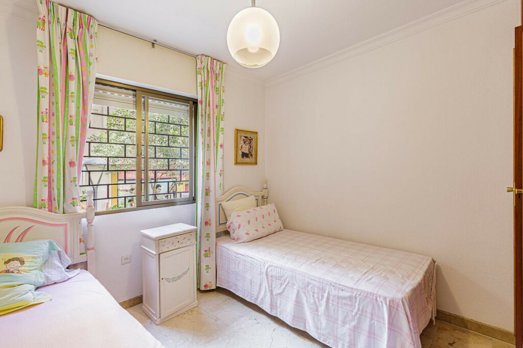 Middle Floor Apartment Marbella Málaga - image 8
