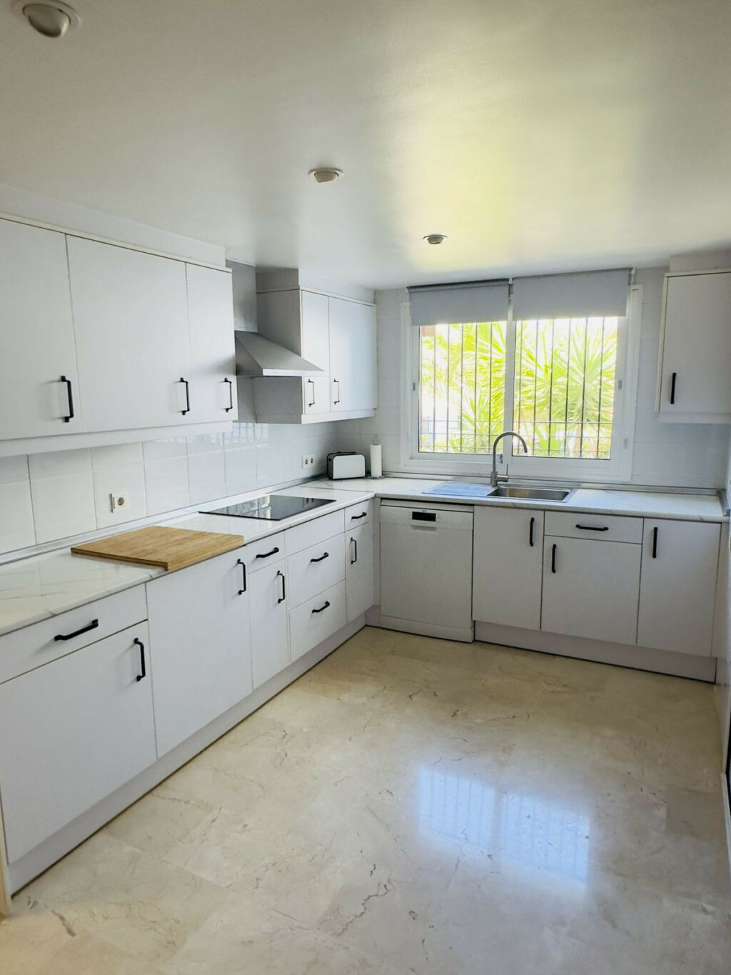 Townhouse Riviera del Sol Málaga - image 8