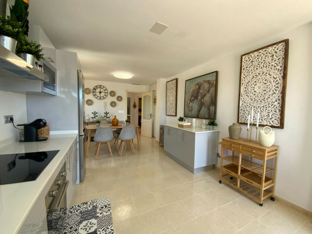 Middle Floor Apartment San Roque Club Cádiz - image 8