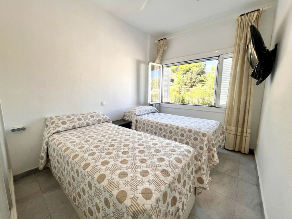 Middle Floor Apartment Cabo Roig Alicante - image 8