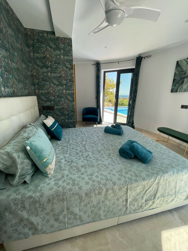 Detached Villa Calpe Alicante - image 8