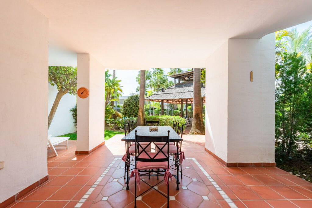 Ground Floor Apartment Puerto Banús Málaga - image 8