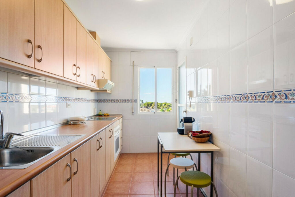 Middle Floor Apartment Orihuela Costa Alicante - image 8