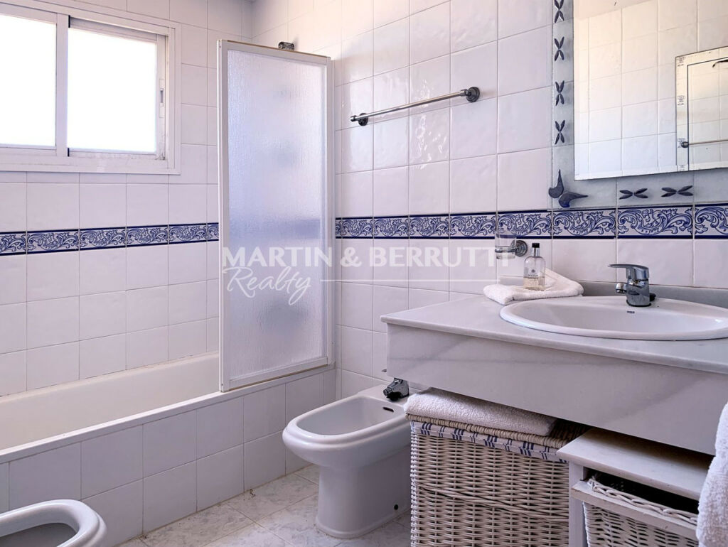 Penthouse Duplex Selwo Málaga - image 8
