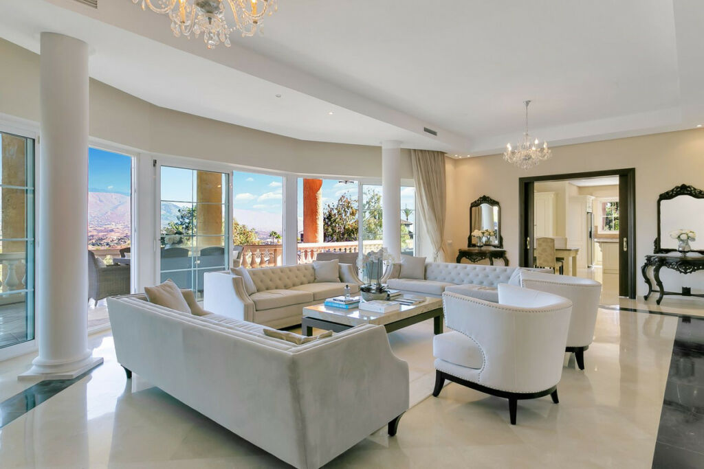 Detached Villa La Cala Golf Málaga - image 8