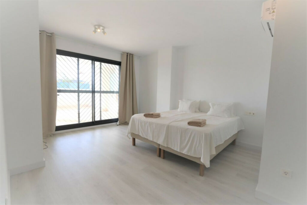 Middle Floor Apartment Mijas Costa Málaga - image 8