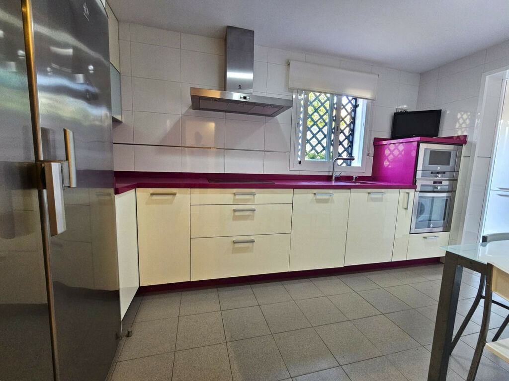 Ground Floor Apartment Selwo Málaga - image 8