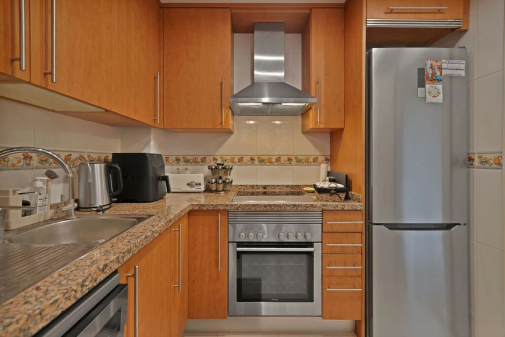 Ground Floor Apartment San Luis de Sabinillas Málaga - image 8