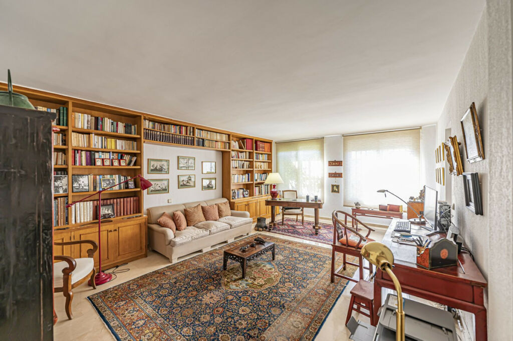 Townhouse Nueva Andalucía Málaga - image 8