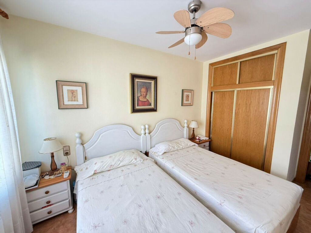 Middle Floor Apartment Playa Del Cura Alicante - image 8