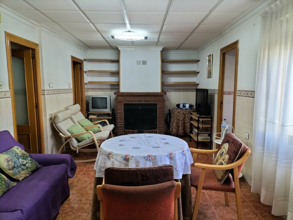Detached Villa Elda Alicante - image 8