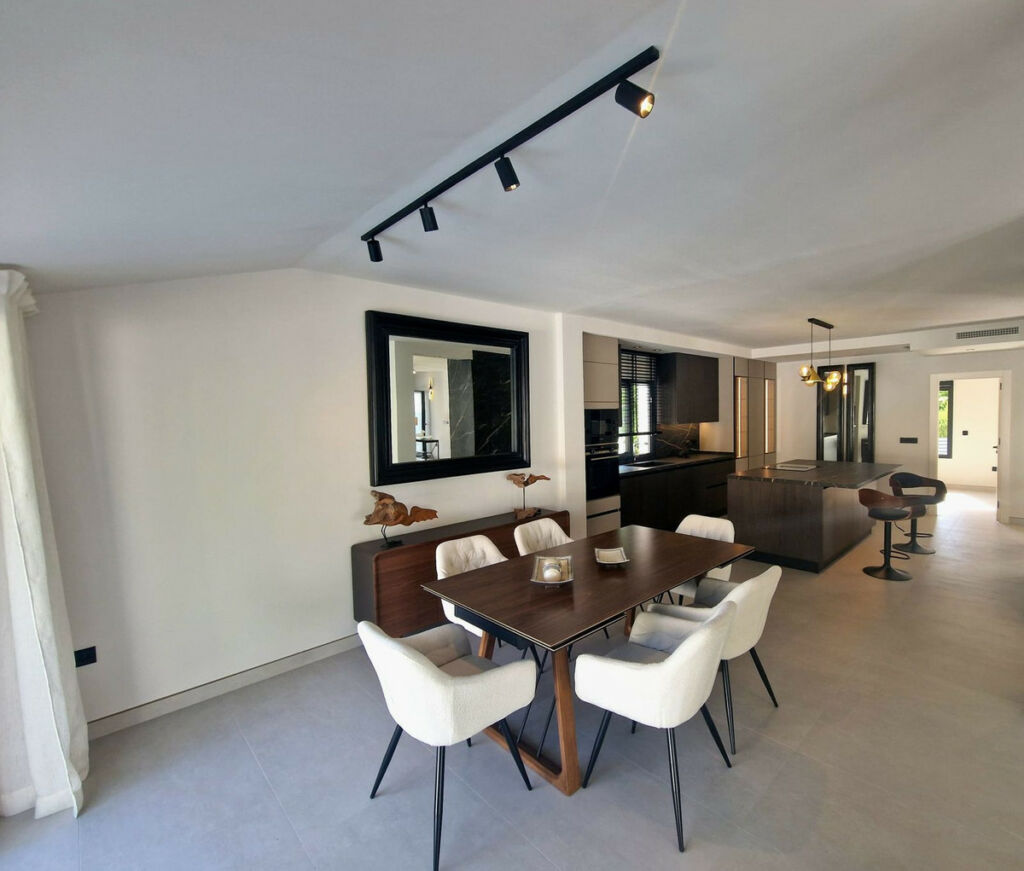 Detached Villa Marbella Málaga - image 8