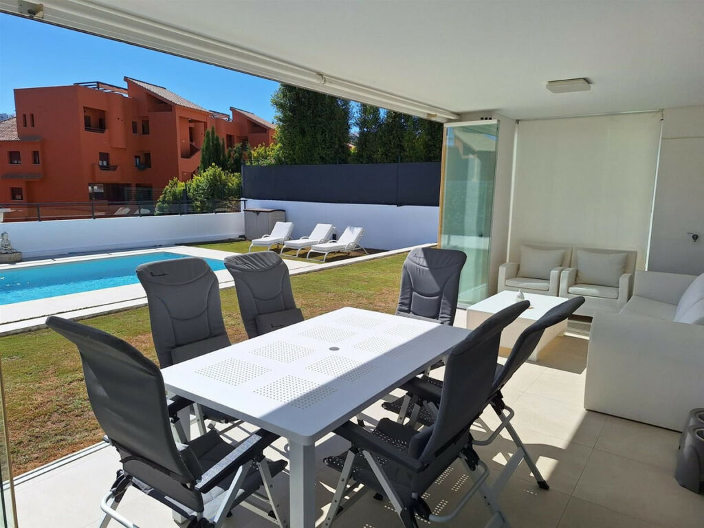 Detached Villa La Duquesa Málaga - image 8
