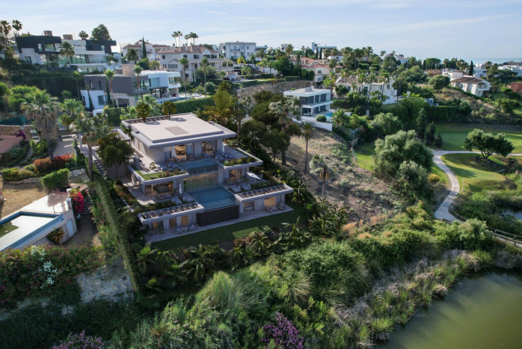 Residential Plot Benahavís Málaga - image 8