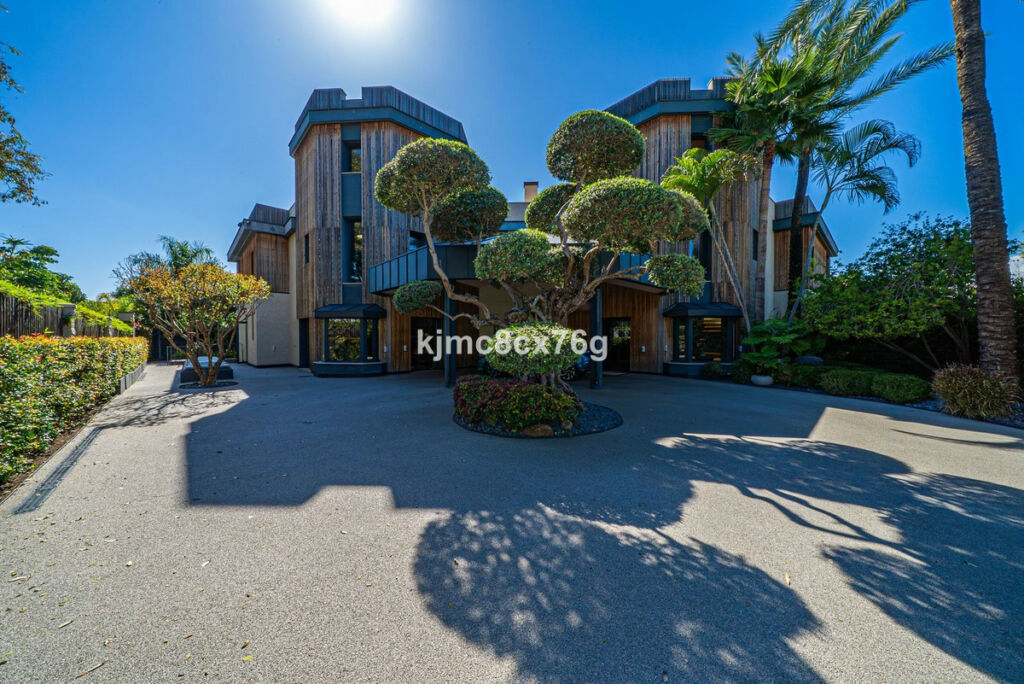 Detached Villa Guadalmina Baja Málaga - image 86