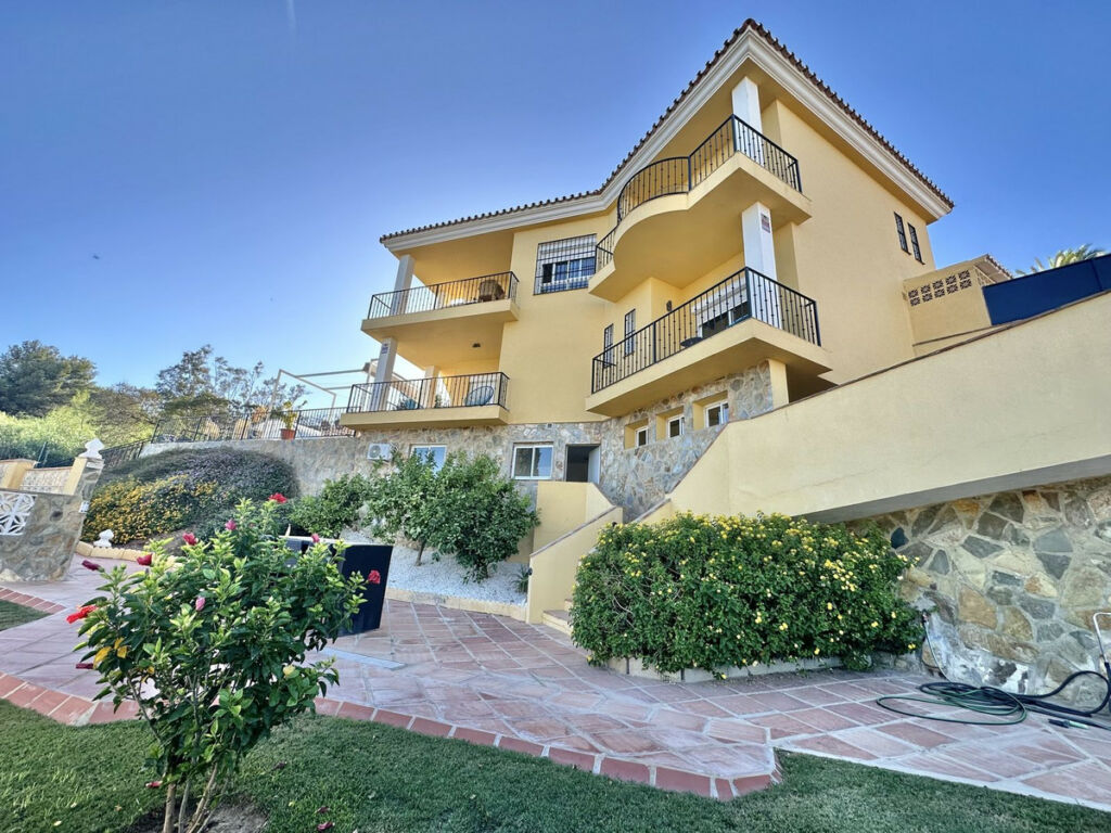 Detached Villa Mijas Costa Málaga - image 87