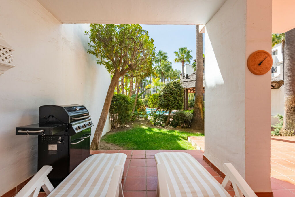 Ground Floor Apartment Puerto Banús Málaga - image 9