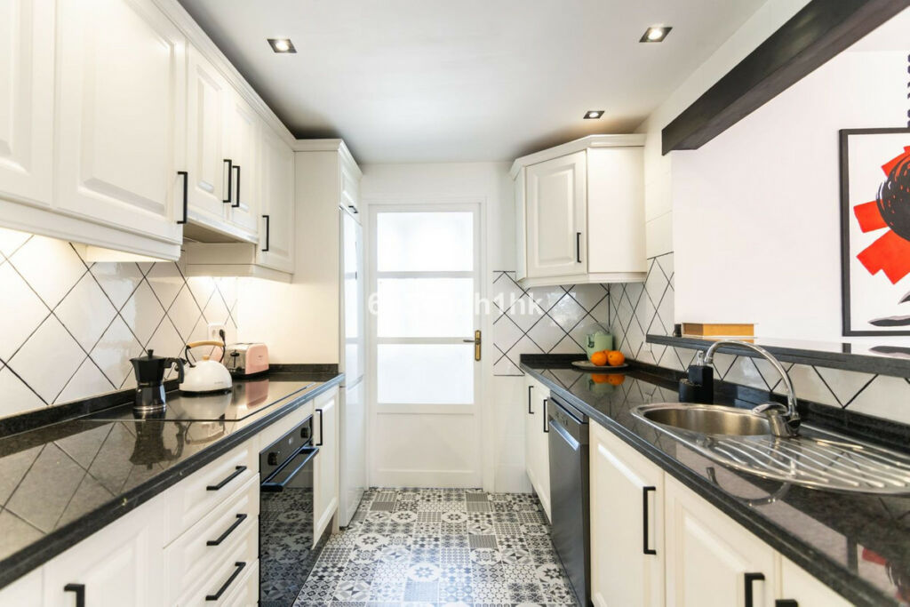 Penthouse El Paraiso Málaga - image 8