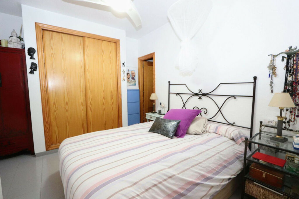 Middle Floor Apartment Playa Flamenca Alicante - image 9
