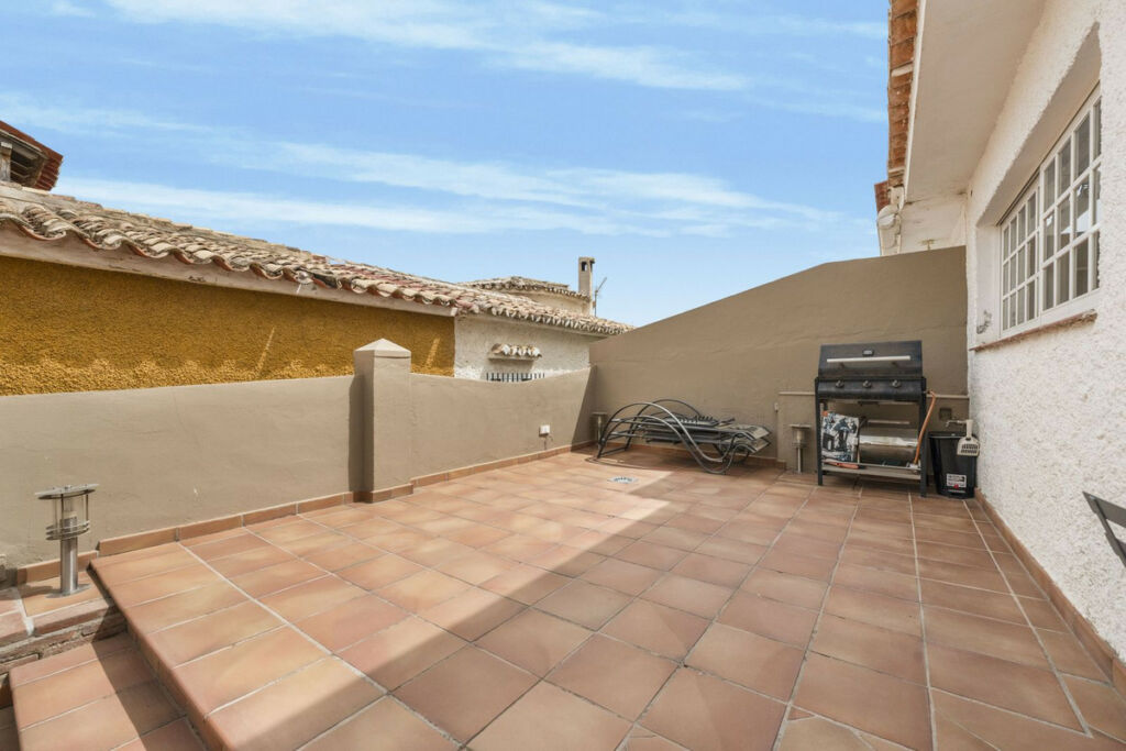 Townhouse Benalmadena Málaga - image 9