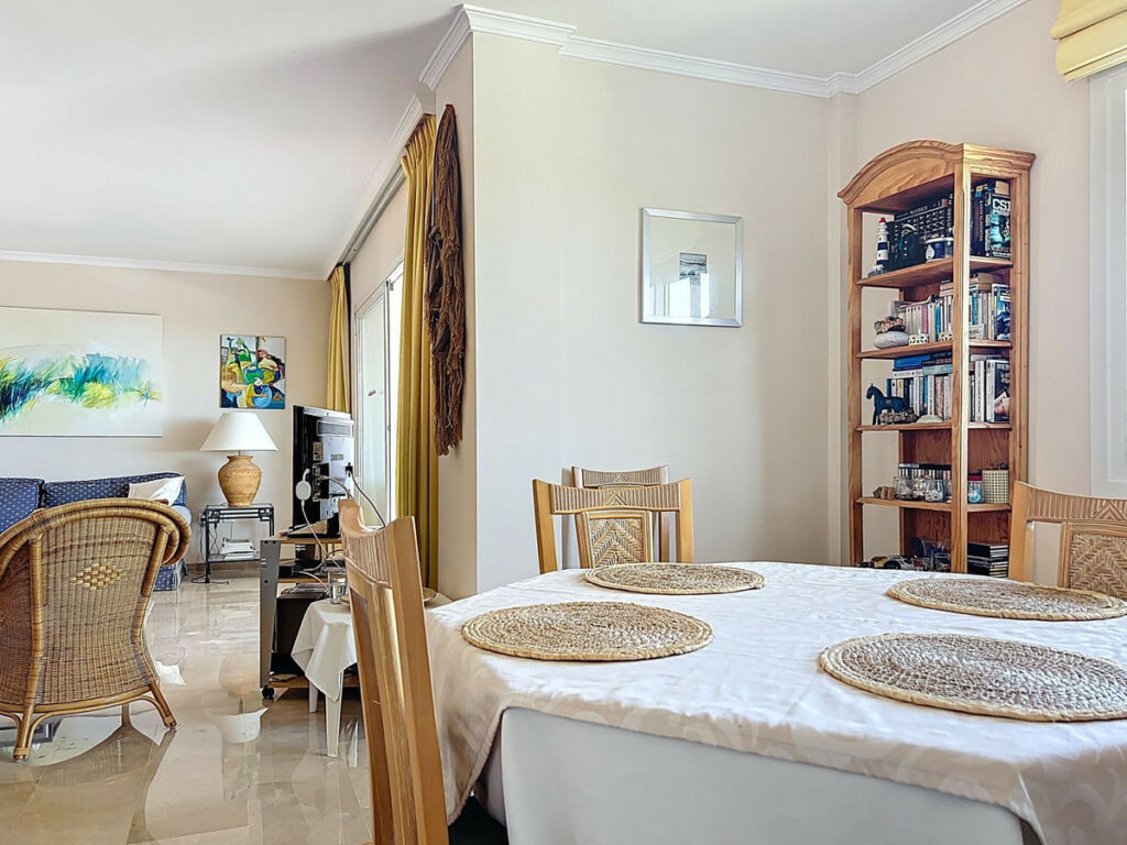 Ground Floor Apartment Ojén Málaga - image 9