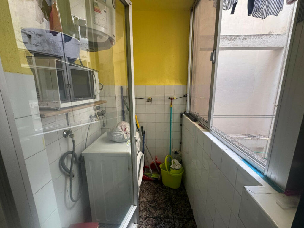 Middle Floor Apartment Torrevieja Alicante - image 9