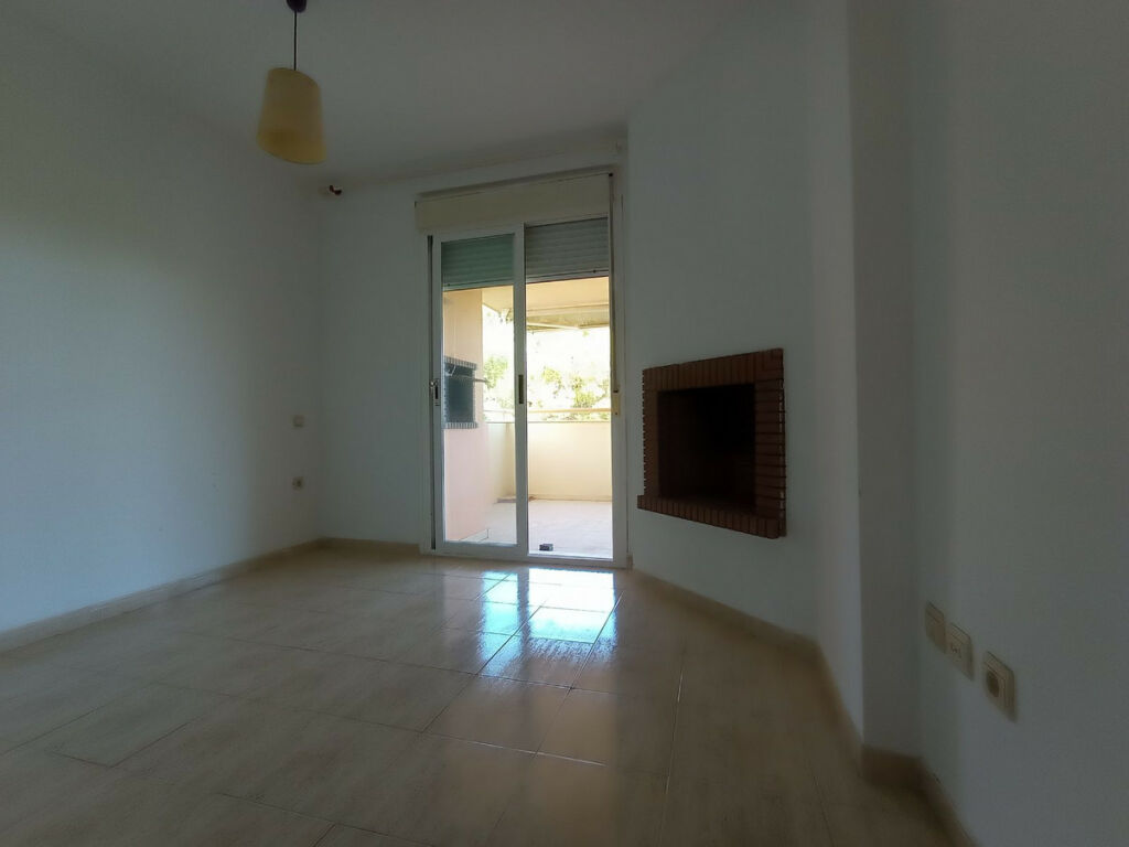 Middle Floor Apartment Calahonda Málaga - image 9