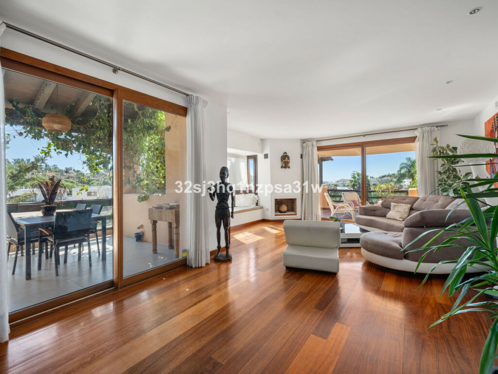 Penthouse Duplex New Golden Mile Málaga - image 9