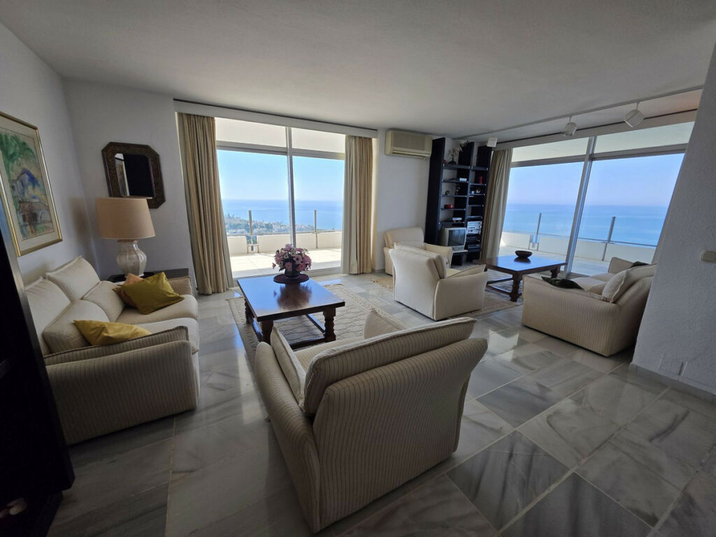 Middle Floor Apartment Marbella Málaga - image 9