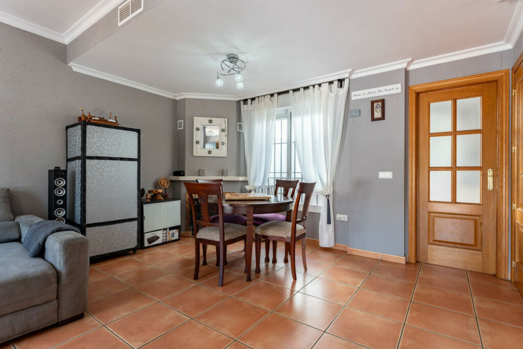 Townhouse Torreblanca Málaga - image 9