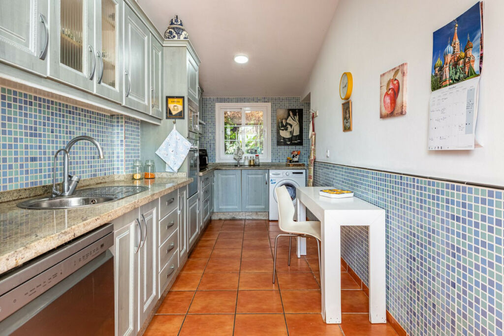 Semi-Detached House Benamara Málaga - image 9