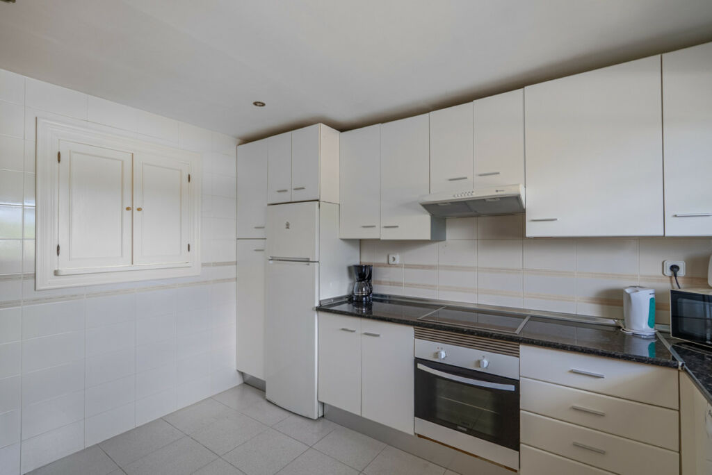 Duplex Nueva Andalucía Málaga - image 9