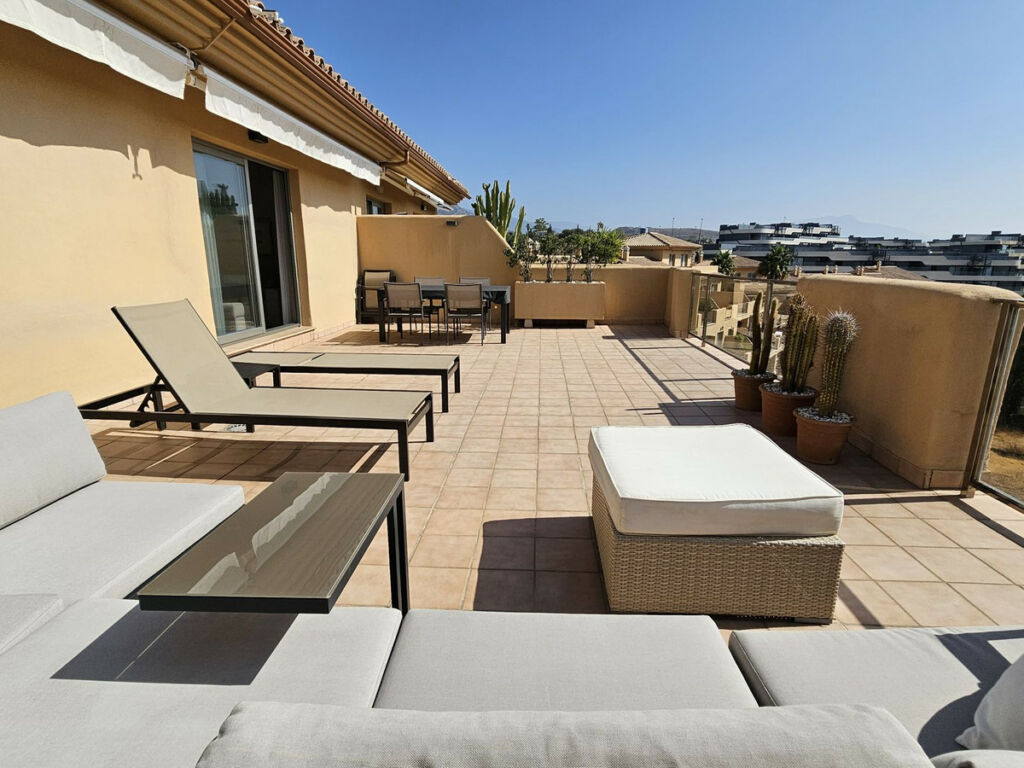 Penthouse Selwo Málaga - image 9