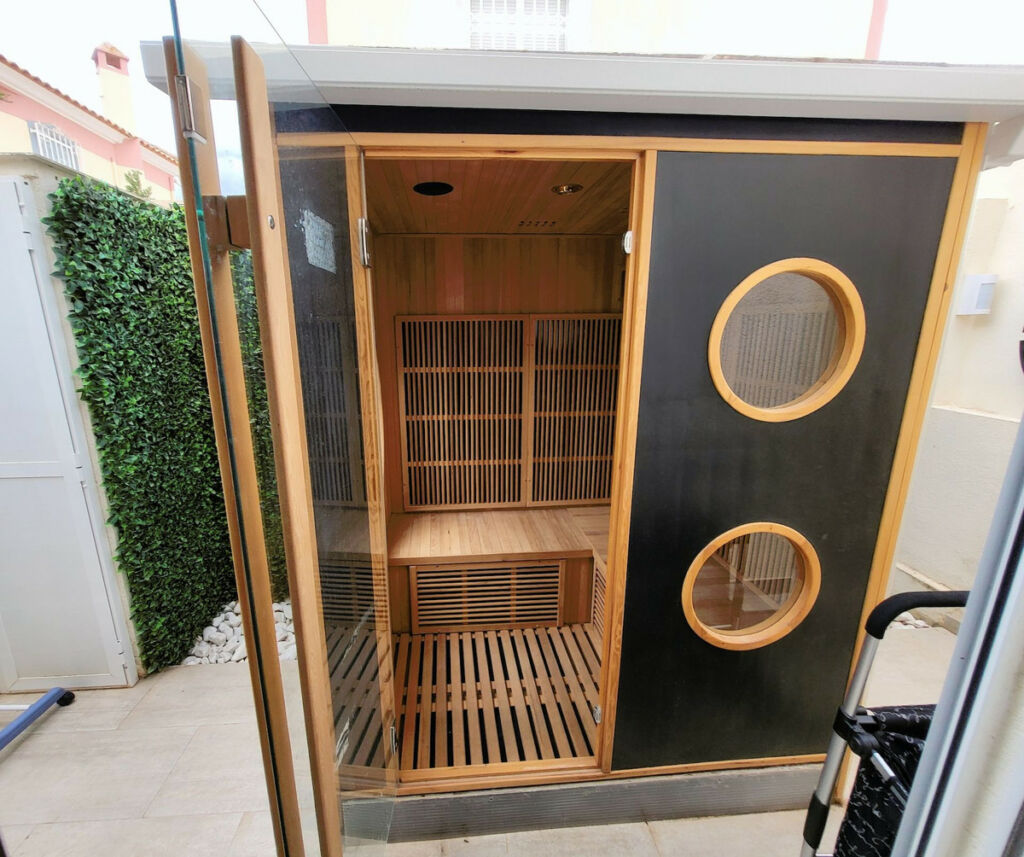 Townhouse Los Balcones Alicante - image 9