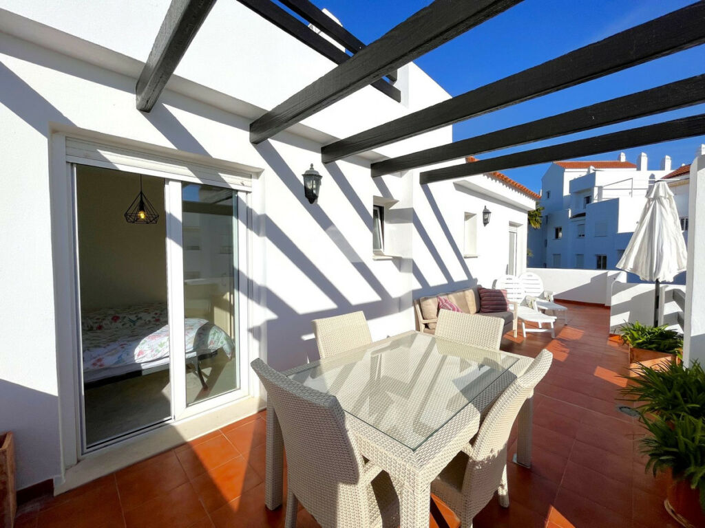 Penthouse Estepona Málaga - image 9