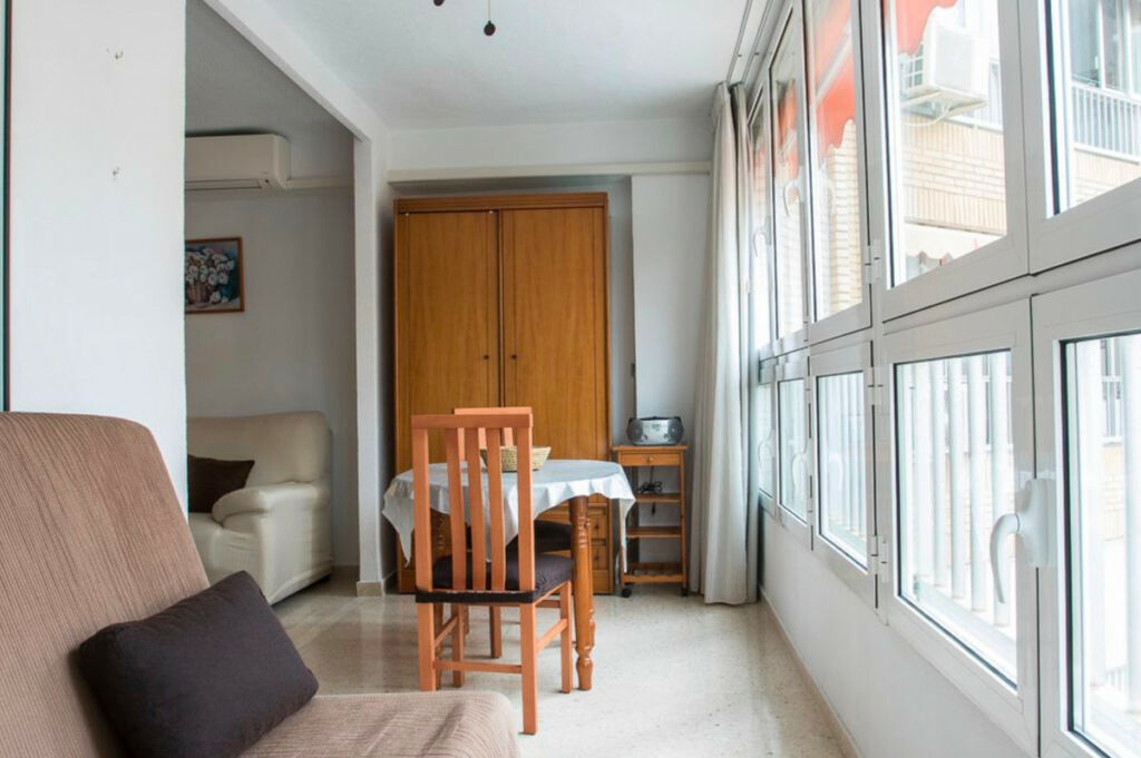 Middle Floor Apartment Benidorm Alicante - image 9