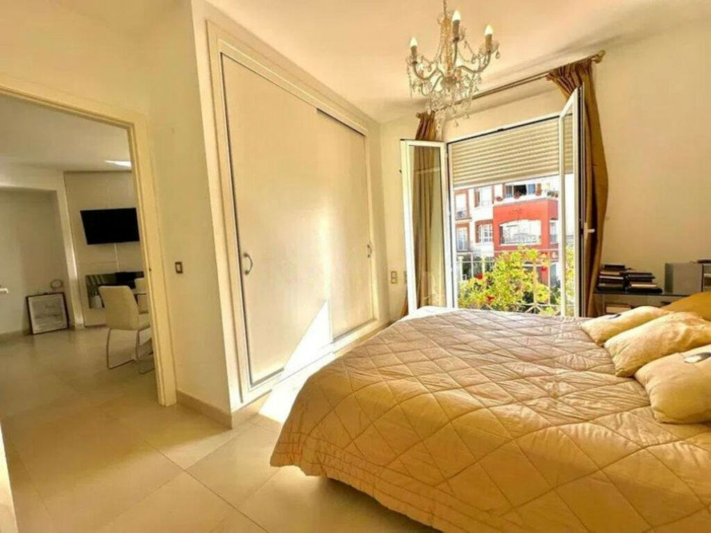 Middle Floor Apartment Benalmadena Málaga - image 9