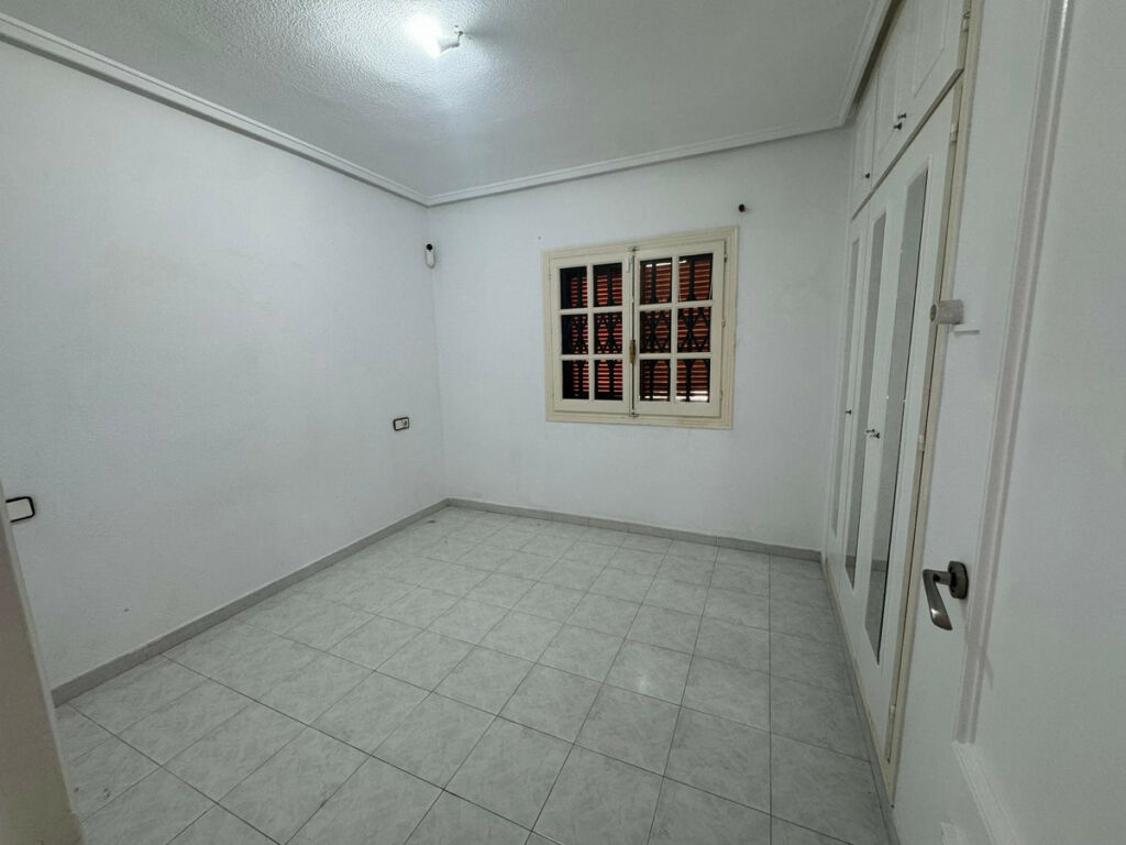 Bungalow Los Altos Alicante - image 9