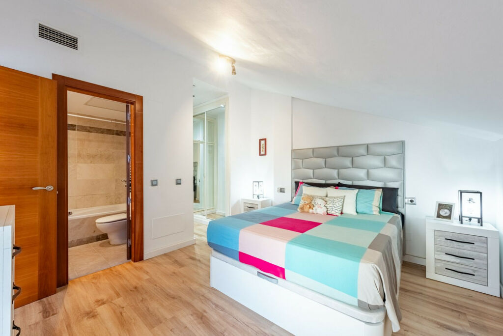 Penthouse San Pedro de Alcántara Málaga - image 9