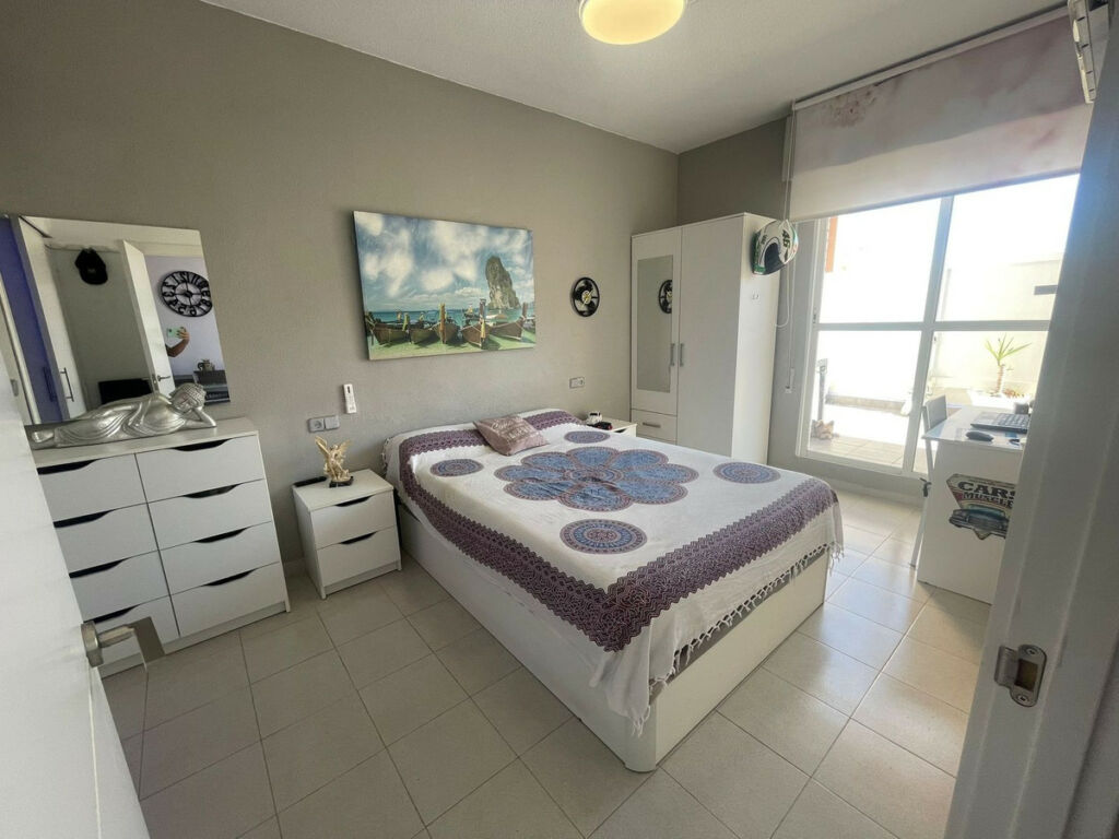 Penthouse Torrevieja Alicante - image 9