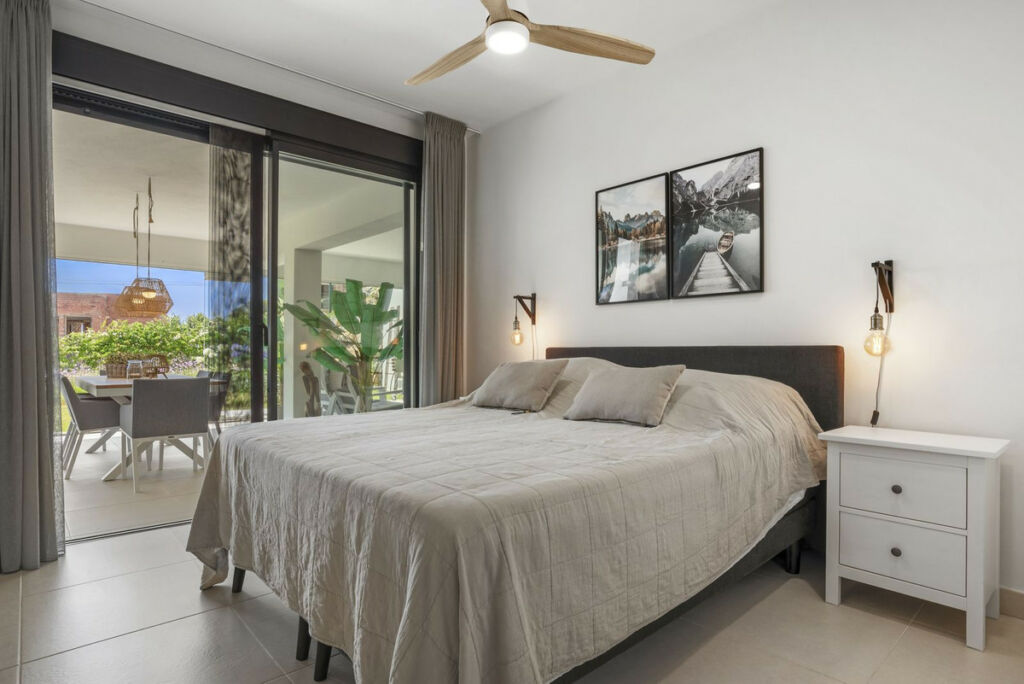Ground Floor Apartment Estepona Málaga - image 9