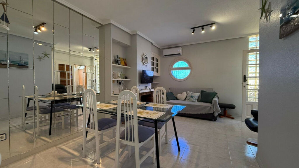 Bungalow Torrevieja Alicante - image 9