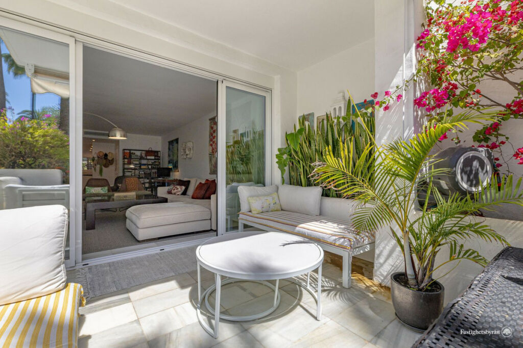 Ground Floor Apartment Estepona Málaga - image 8