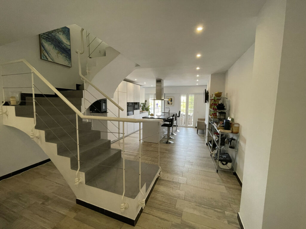 Townhouse Nueva Andalucía Málaga - image 9