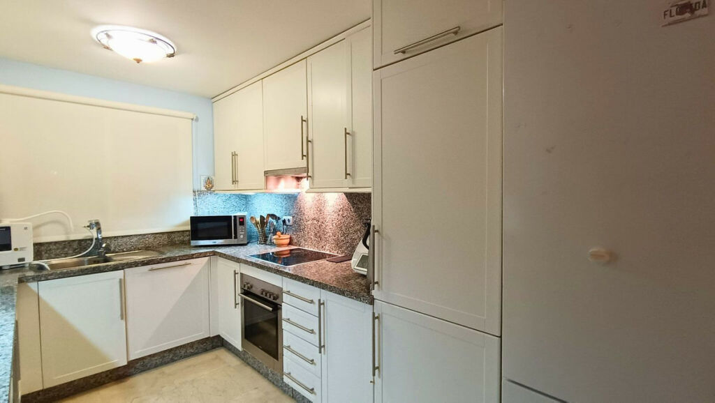 Townhouse Punta Chullera Málaga - image 9
